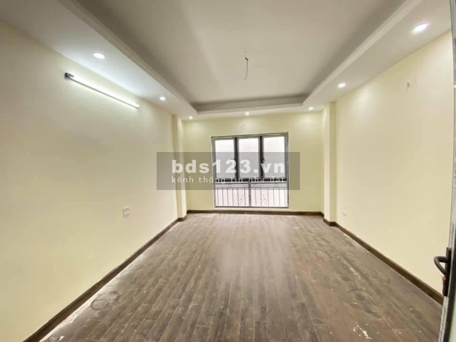 Bán nhà Định Công Thượng 5 tầng mới cứng, diện tích 32m2 giá 2tỷ95
