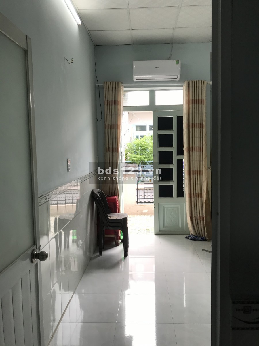 Cần bán nhà gấp Vĩnh Lộc B giá 2 tỷ, huyện Bình Chánh, 2 tầng
