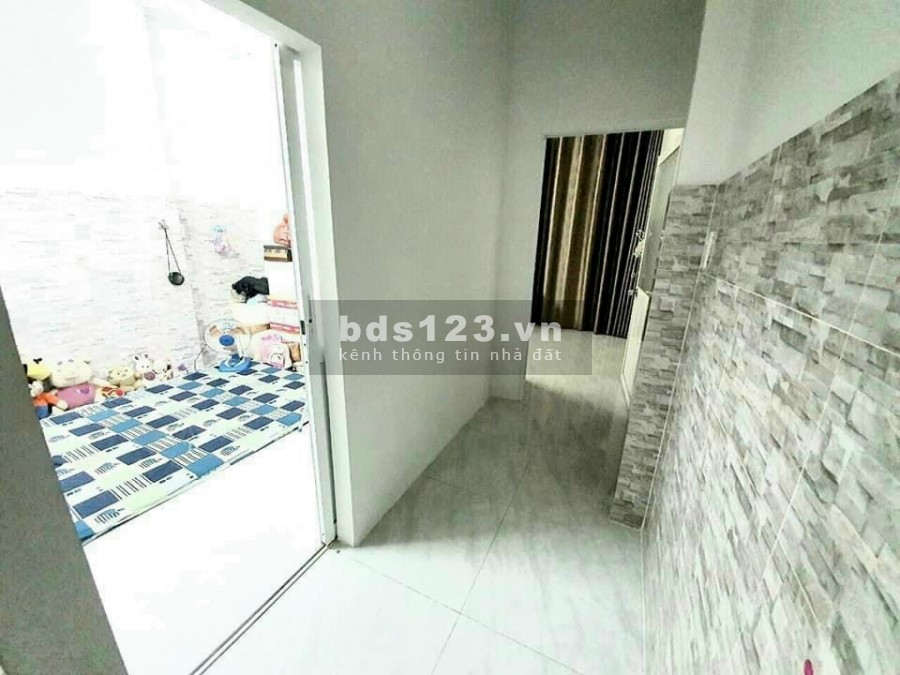 Nhà 1 trệt 1 lầu, hẻm 1247 Huỳnh Tấn Phát, Quận 7, kiến trúc đẹp