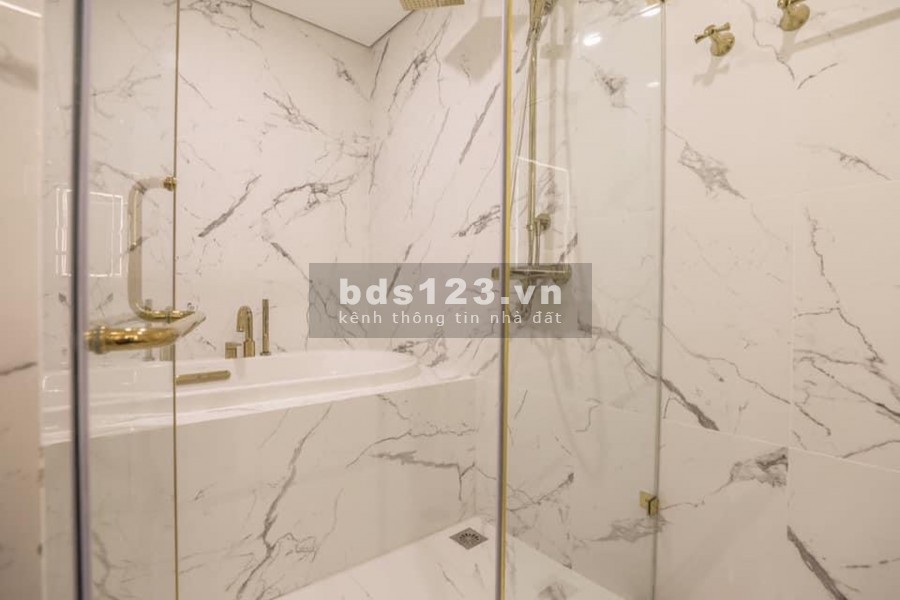 Cho thuê căn hộ chung cư, full nội thất, dt 83.5m2, đủ tiện nghi
