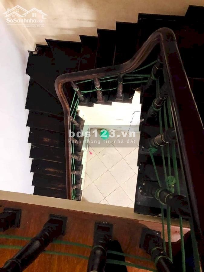 BÁN NHÀ HỒ TÙNG MẬU GẦN TRƯỜNG ĐHTM THOÁNG SÁNG RỰC RỠ 32M 5T 3TỶ