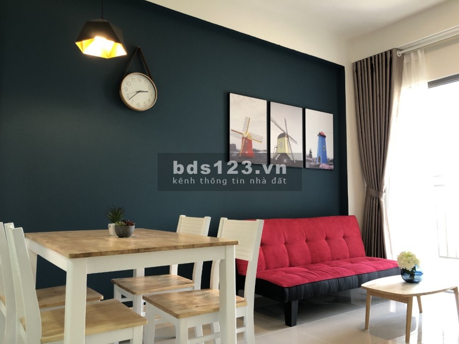 Bán căn hộ chung cư 2PN full nội thất The Sun Avenue diện tích sử dụng 73m2 sổ sẵn