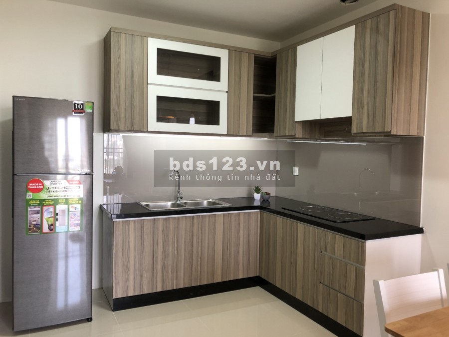 Bán căn hộ chung cư 2PN full nội thất The Sun Avenue diện tích sử dụng 73m2 sổ sẵn