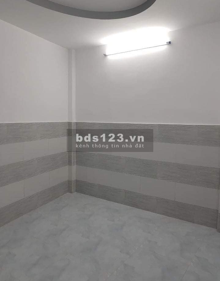 1 tỷ 94 nhà hẻm lớn kinh doanh, Ni Sư Huỳnh Liên, 12m2, mt 3m, Tân Bình