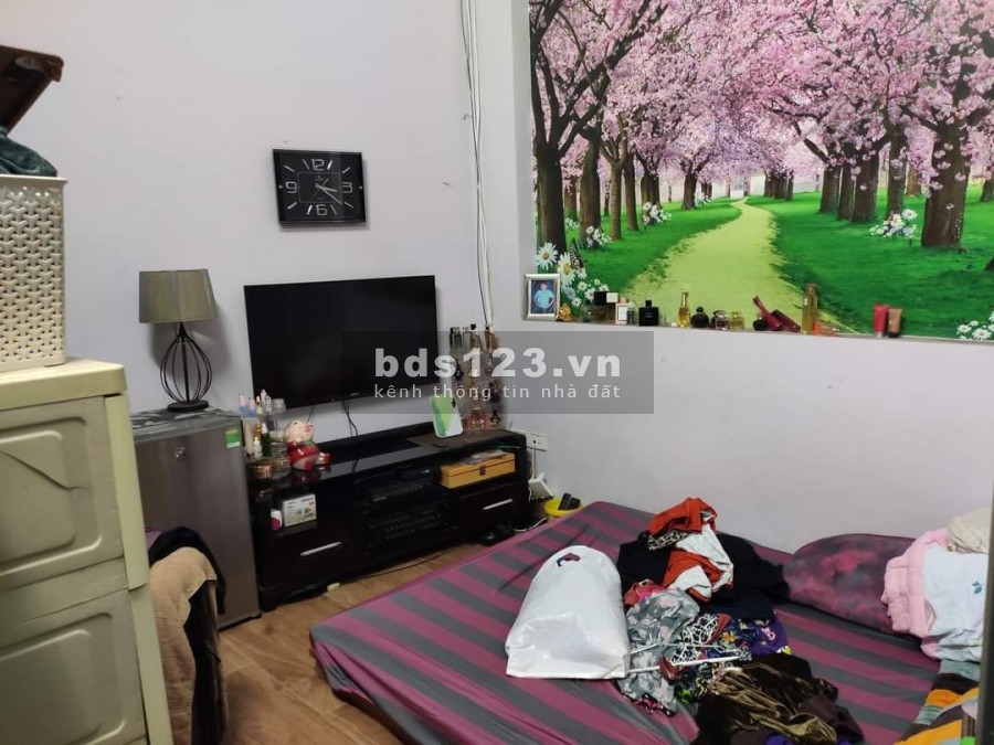 Bán nhà Quận Thanh Xuân, Hà Nội, chỉ 2.9 tỷ, căn 50m2 vuông đẹp, mặt tiền rộng 4m. LH: 0949859898