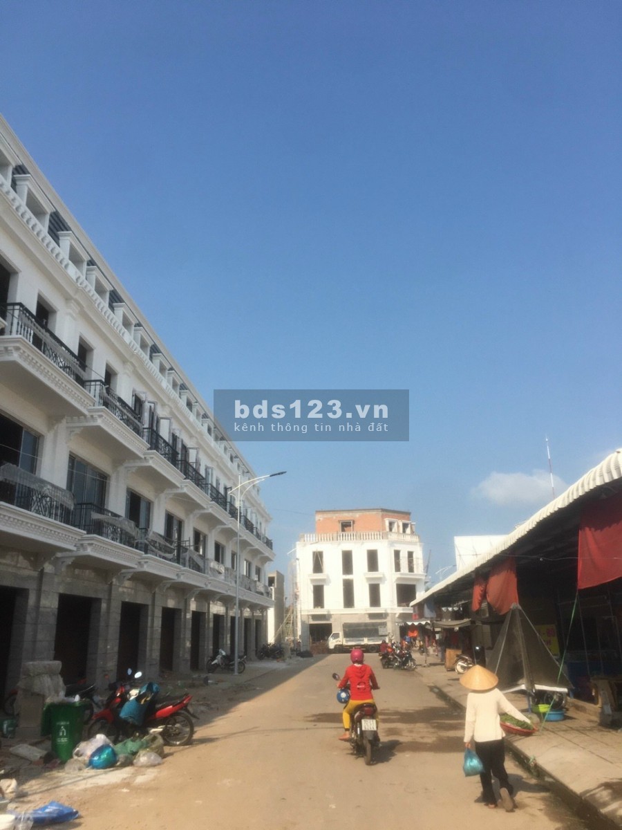 Shophouse Khu Đô Thị Chợ Thới Lai Mới