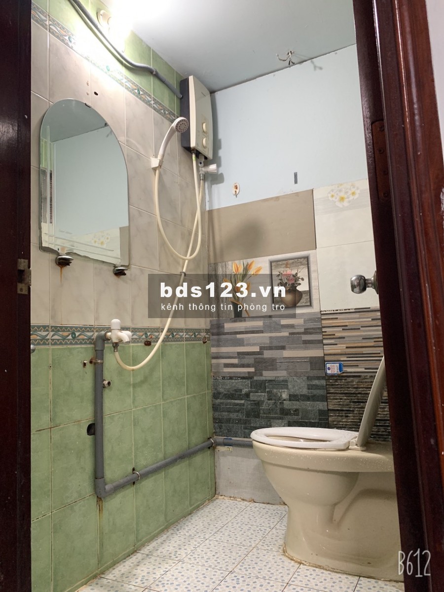 Giá 3tr3/th. Phòng máy lạnh, tủ lạnh, tủ đồ Thành Mỹ, Tân Bình.