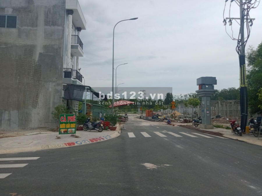 Bán Gấp Lô Đất Sổ Hồng Ngay KCN Vsip 2 Mở Rộng, giá 900 triệu