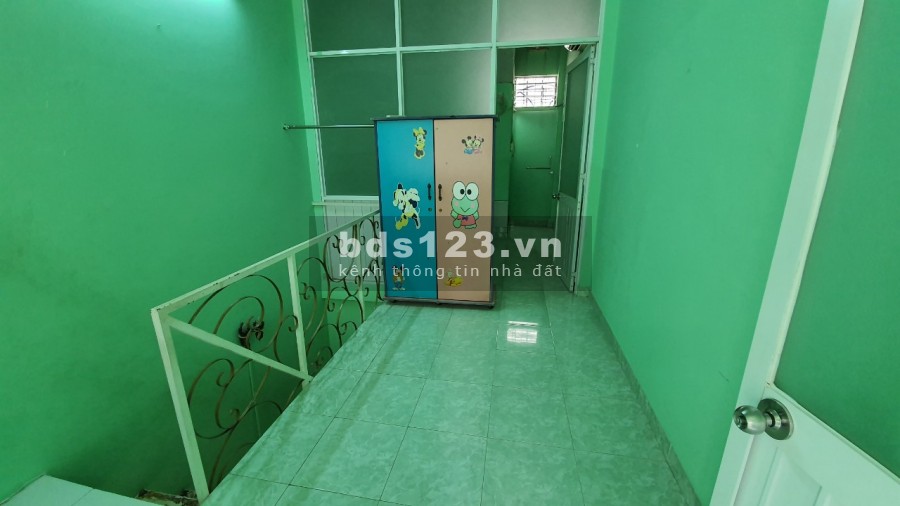 Đi nước ngoài bán gấp nhà trung tâm Phú Nhuận, tiếp khách thiện chí