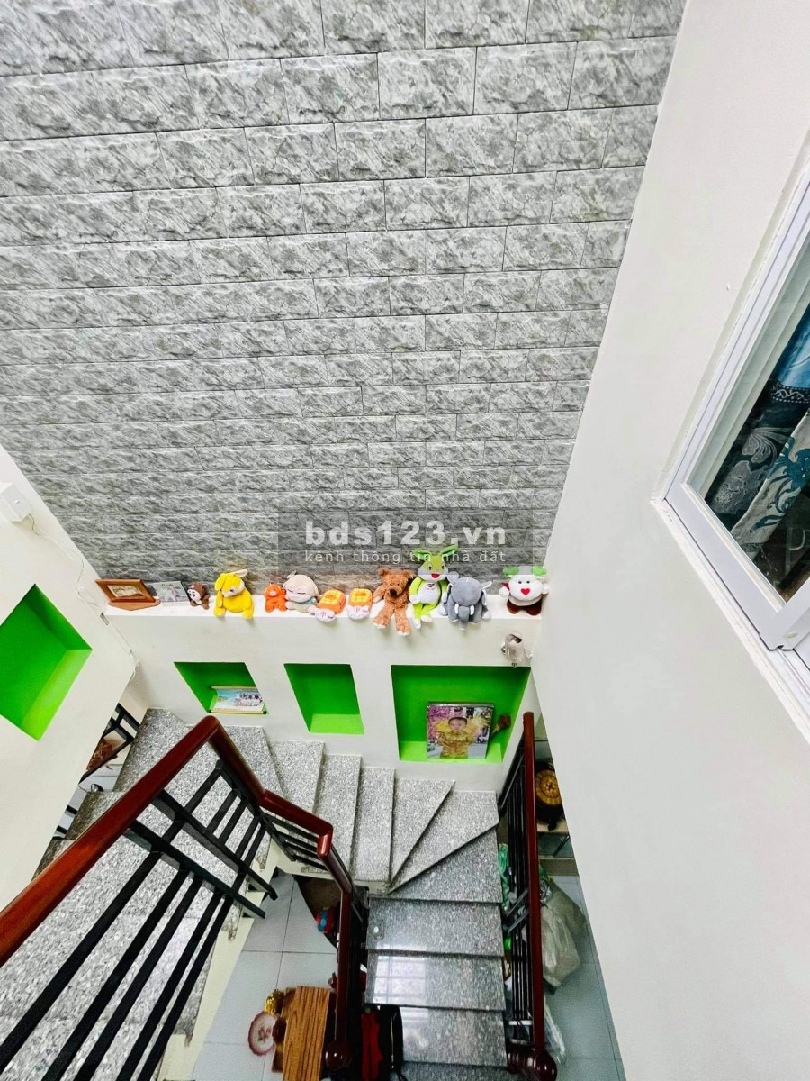 Nhà hẻm thông xe tải nhỏ đường số 4 HBP, dt 42m2 1 trệt 1 lầu
