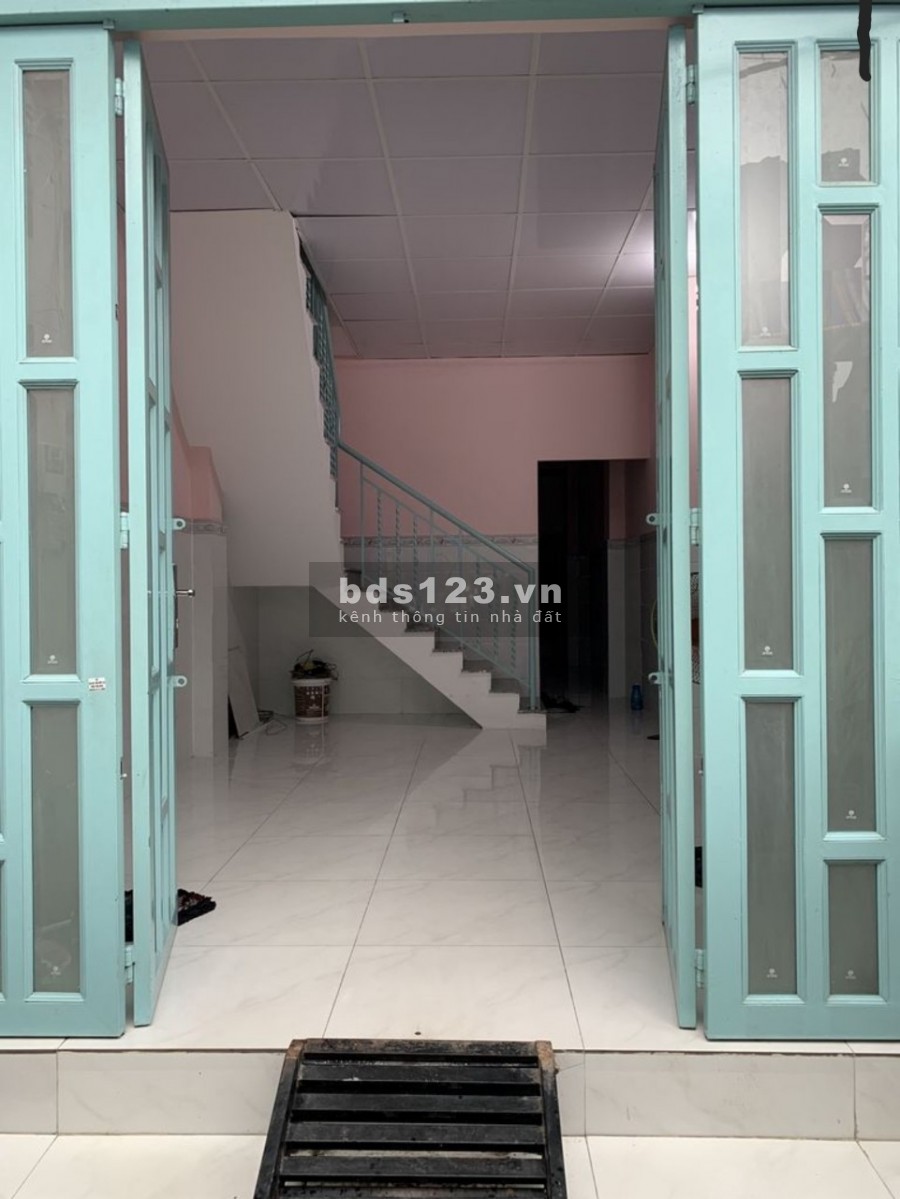 Cho thuê 1 Trệt + 1 Lầu 3 phòng ngủ hẻm 60 Lâm Văn Bền