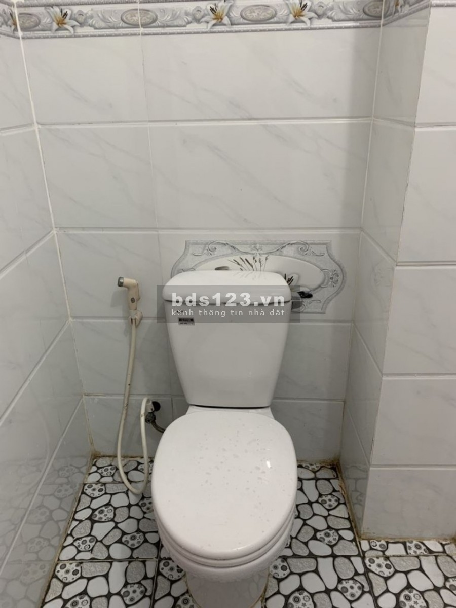 Cho thuê 1 Trệt + 1 Lầu 3 phòng ngủ hẻm 60 Lâm Văn Bền