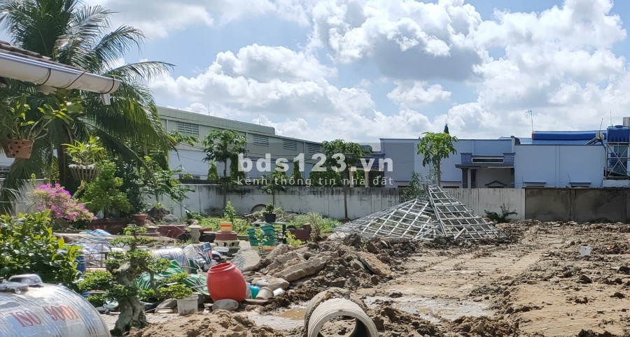 Lô đất 100m2 giá đầu tư cách MT ĐT826 20m, shr/CC