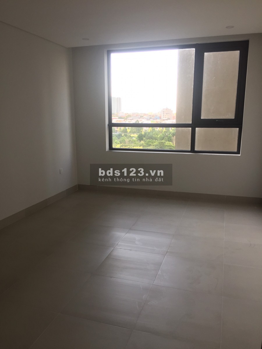 Chuyển sang 3 ngủ tôi bán căn 2 ngủ tại N03T6 ngoại giao đoàn giá 2.8 tỷ hướng Nam ( k qua trung gian)