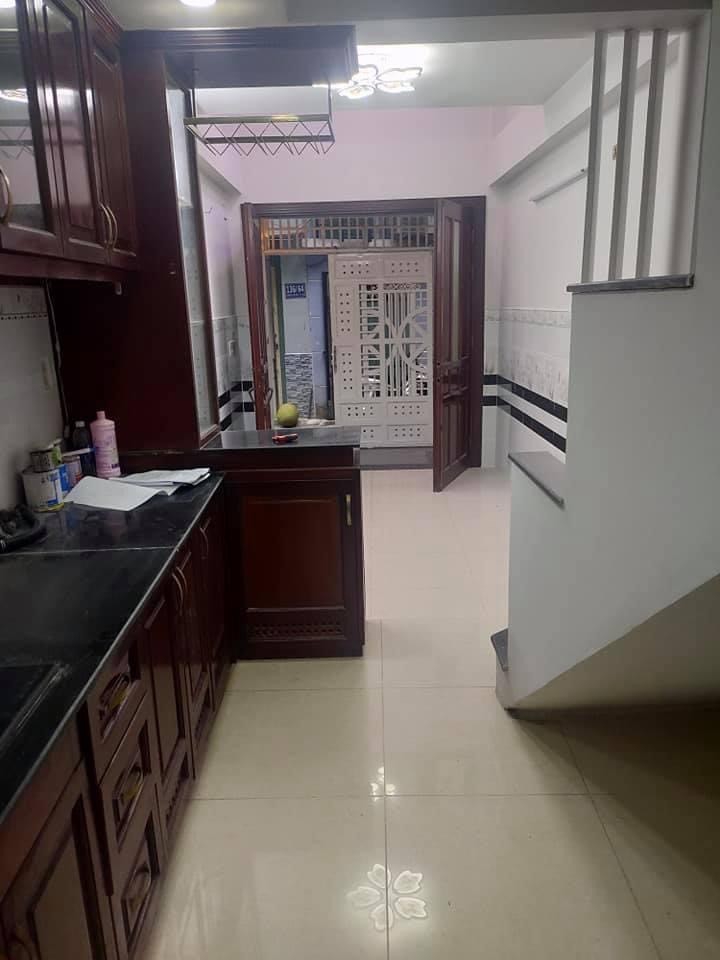 Cần bán nhà gấp đường Nguyễn Thị Tần Quận 8 giá 3,48 tỷ
