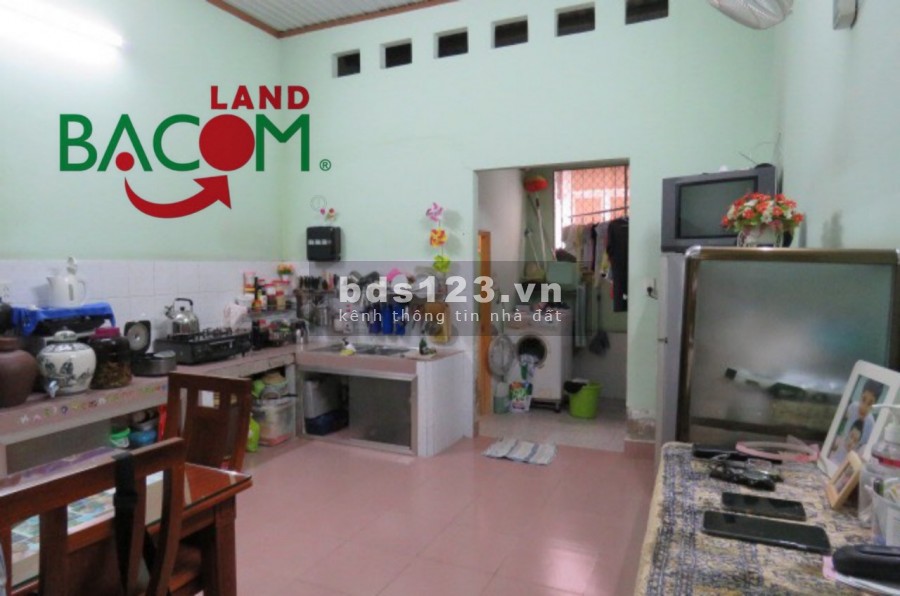Bán nhà cấp 4 P.Tân Tiến shr thổ cư đường 2 ô tô dt 67m2 giá chỉ 3ty250