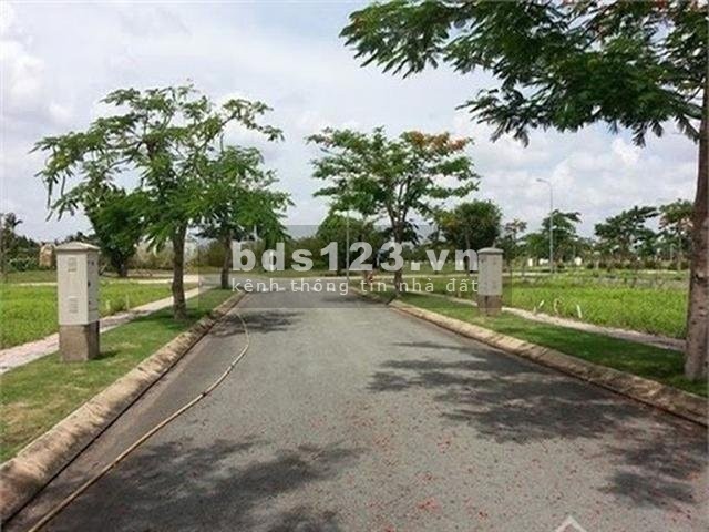Lô đất mặt tiền Đại Lộ Long An 44m, diện tích 125m2 gần khu dự án E. City, giá 1 tỷ 3 Sổ hồng riêng