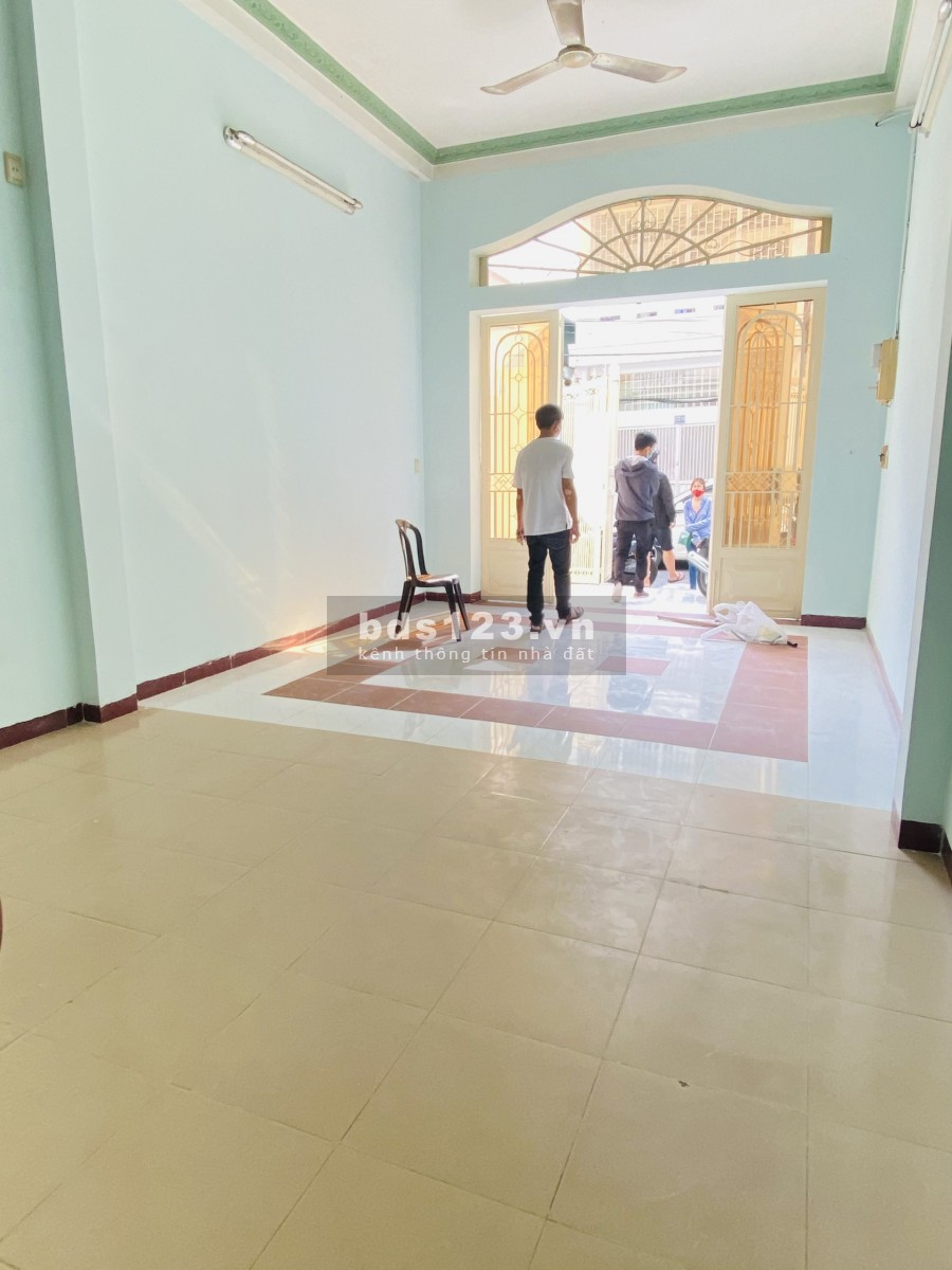 Nhà HXT Nguyễn Văn Thương 4,5x18 – 22tr