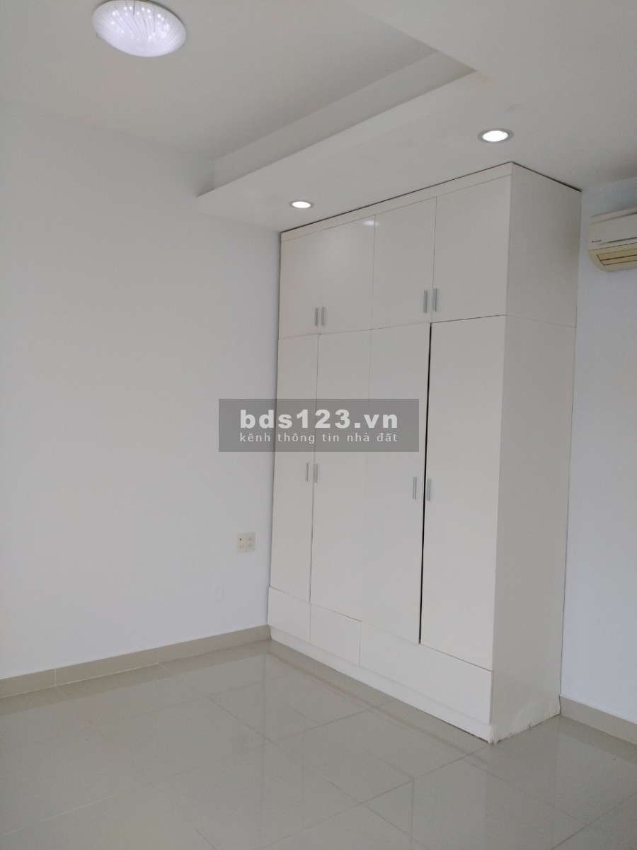 Cần cho thuê căn hộ cao cấp Riverside, PMH Q7. 4PN 3wc. 130m View sông. 0909222831
