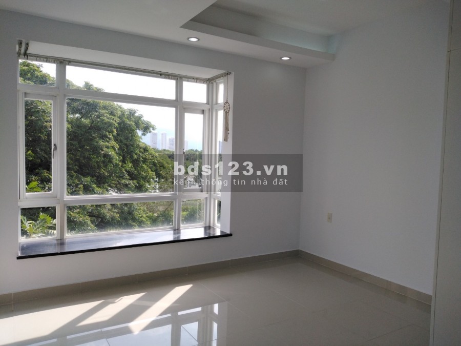 Cần cho thuê căn hộ cao cấp Riverside, PMH Q7. 4PN 3wc. 130m View sông. 0909222831