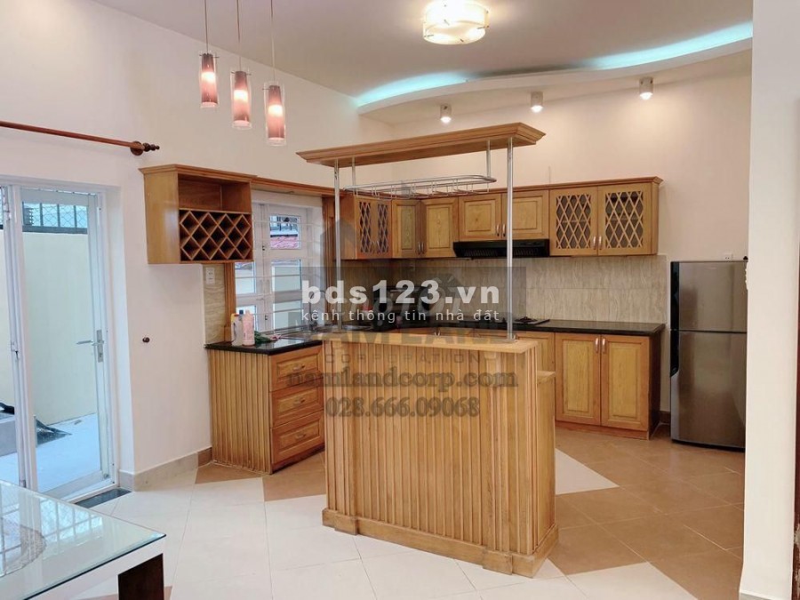 Villa hiện đại, có sân đường 9, Bình An chỉ còn 30tr diện tích 360m2