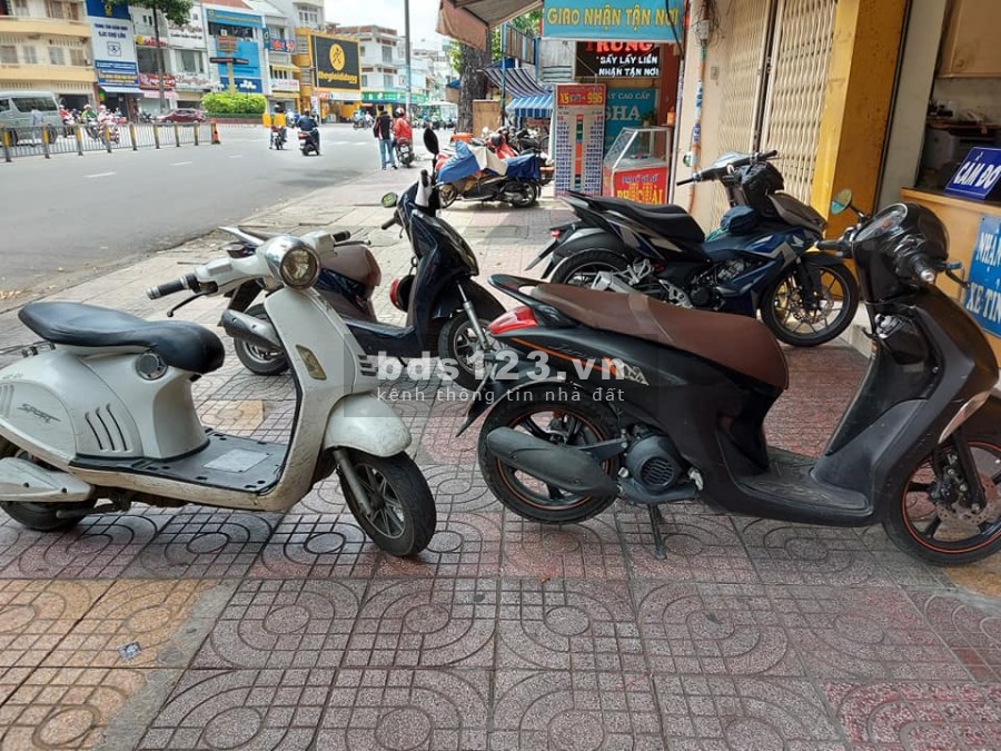 Nhà mặt tiền trung tâm vỉa hè 6m Quận 5, 4 tầng, giá chỉ 18.6 tỷ