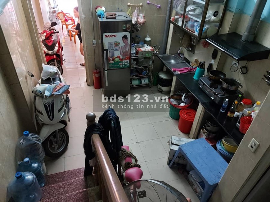 Nhà mặt tiền trung tâm vỉa hè 6m Quận 5, 4 tầng, giá chỉ 18.6 tỷ