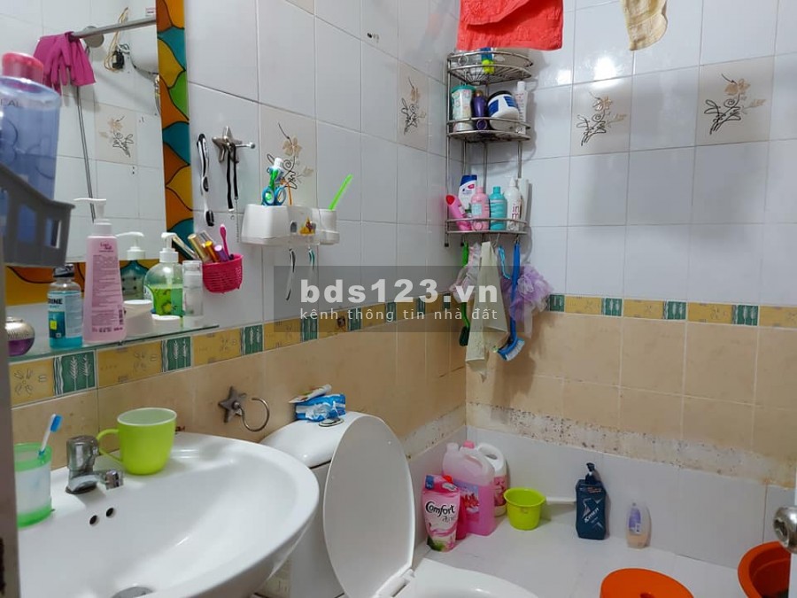 Nhà mặt tiền trung tâm vỉa hè 6m Quận 5, 4 tầng, giá chỉ 18.6 tỷ