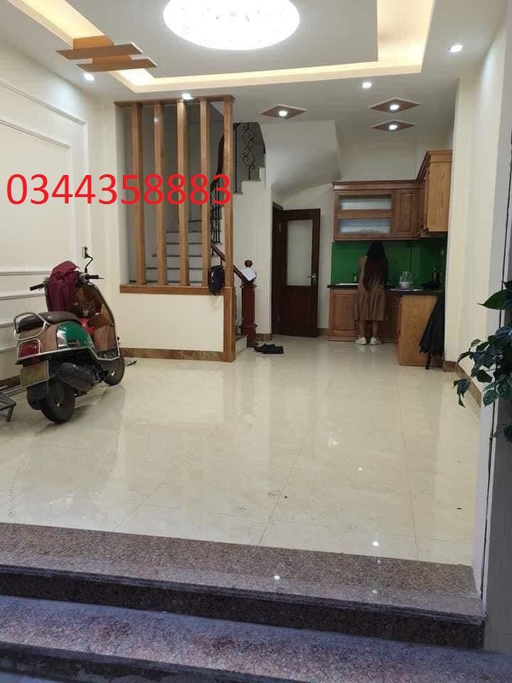 Nhà nguyên căn Quận Cầu Giấy. Diện tích 30m, 5 tầng Giá nhỉnh 3 tỷ