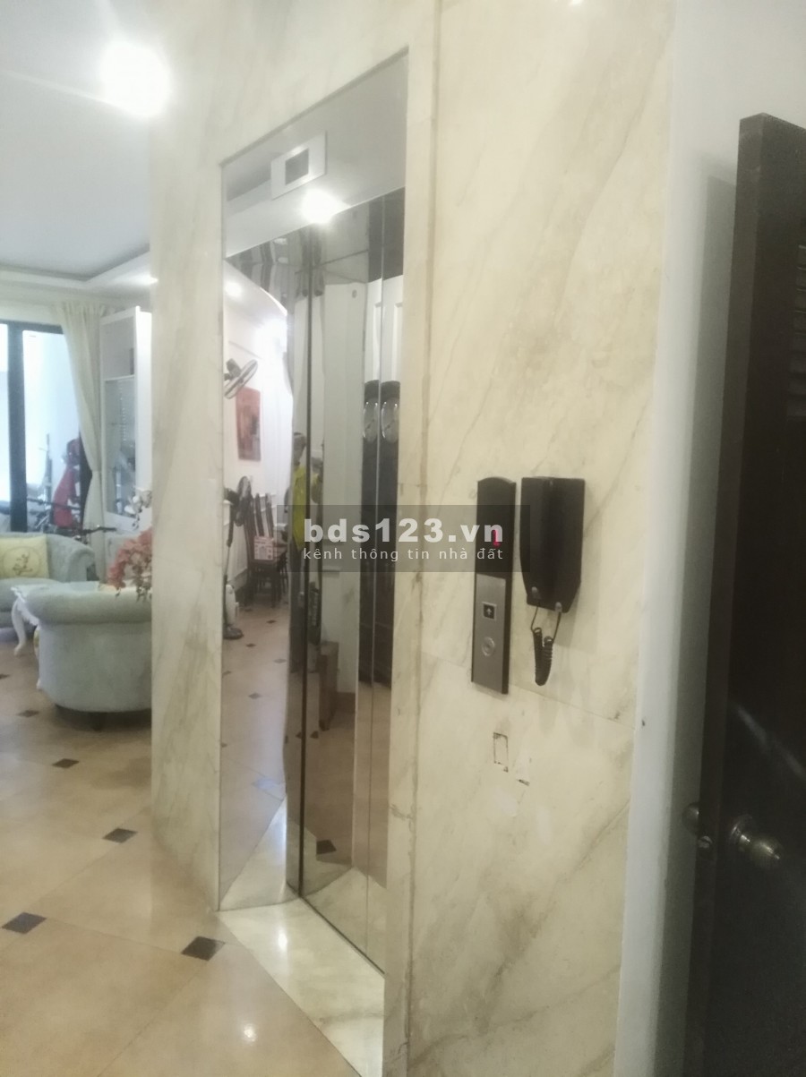 Bán Nhà Nguyễn Khánh Toàn, Cầu Giấy, 90M2 x 6T, MT 4m, giá 12.5 tỷ.