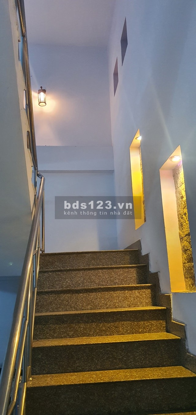 Bán nhà HXH Hiệp Thành, vị trí Trung tâm, đầy đủ tiện ích, 131m2 chỉ 6.6 tỷ Thương lượng