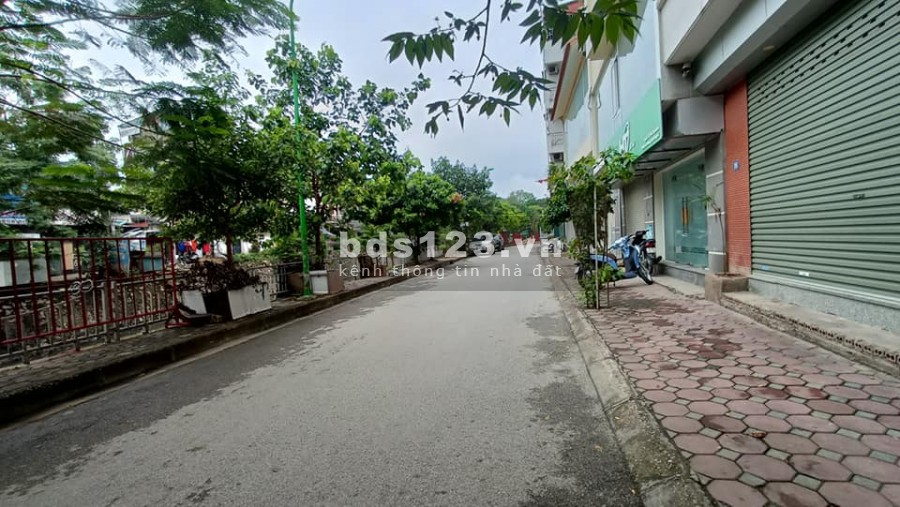 Nhà hiếm, ô tô vào nhà Quận Đống Đa 33m2 giá bán 6.7 tỷ, thang máy