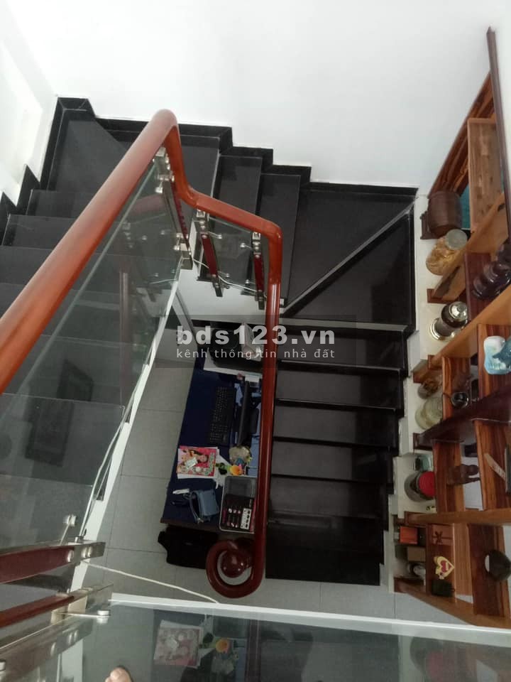 (Bình Thạnh)Nhà 3 tầng đẹp, sát mặt tiền, Nguyễn Xí, dt…