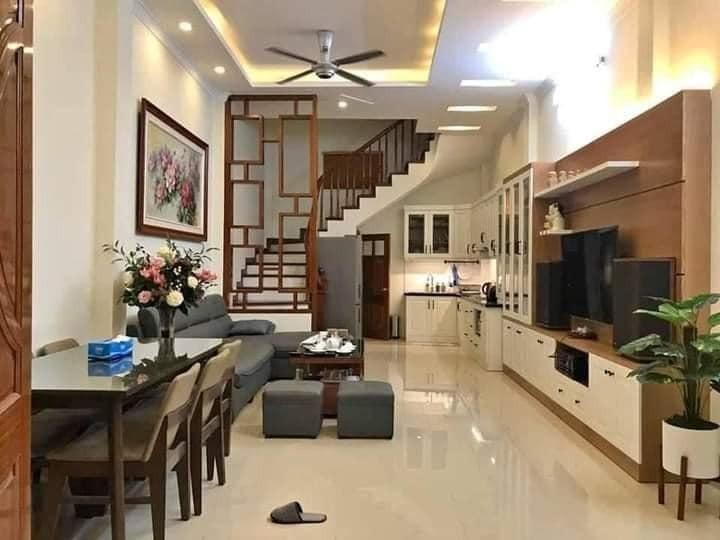 Bán nhà Văn Phú, Phân Lô, ô góc Hà Đông 38m x 4 Tầng Mt 4m chỉ 2 tỷ 550.