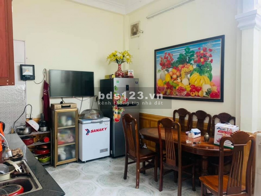 Nhà đẹp Khương Trung 57m 4 tầng mt 5.5m giá bán chỉ 4.5 tỷ