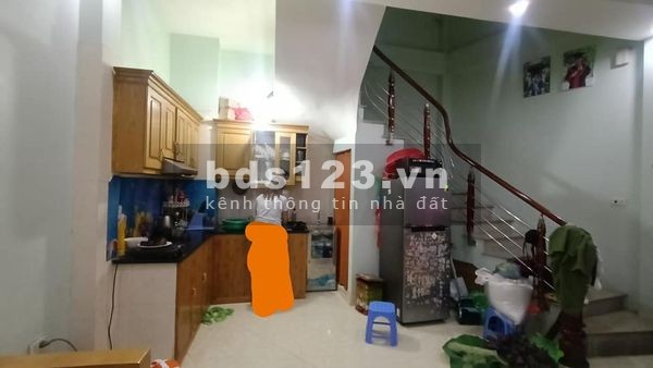 Nhà hiếm, ô tô vào nhà Quận Đống Đa 33m2 giá bán 6.7 tỷ, thang máy