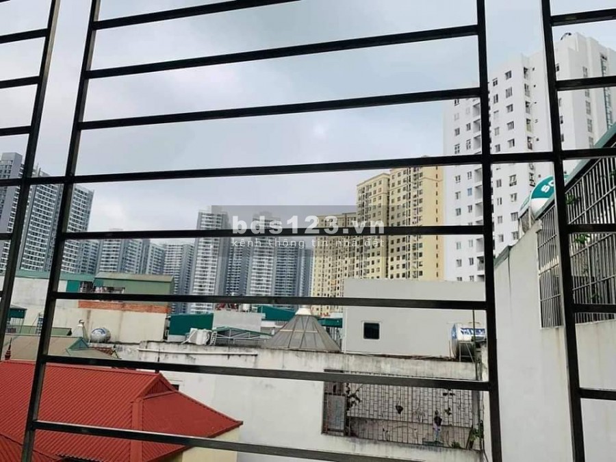 Bán nhà thoáng, rộng đường Lĩnh Nam. 33m2x 4 tầng, Giá 3.01 tỷ. Gia lộc mạnh.