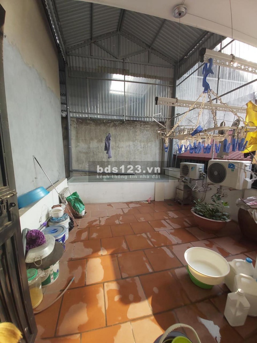 Nhà đẹp Nguyễn Khánh Toàn, kinh doanh, an sinh đỉnh, dt 52m2, 5 tầng, mt 4m giá chỉ 6.85 tỷ