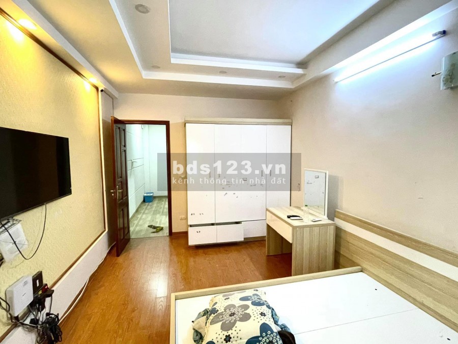 Siêu phẩm Trần Khát Chân, nhà nguyên căn mới 5 tầng, giá 3.950 tỷ, thương lượng