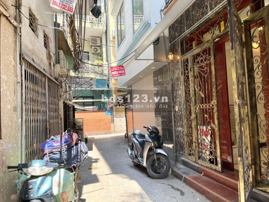 Siêu phẩm Trần Khát Chân, nhà nguyên căn mới 5 tầng, giá 3.950 tỷ, thương lượng
