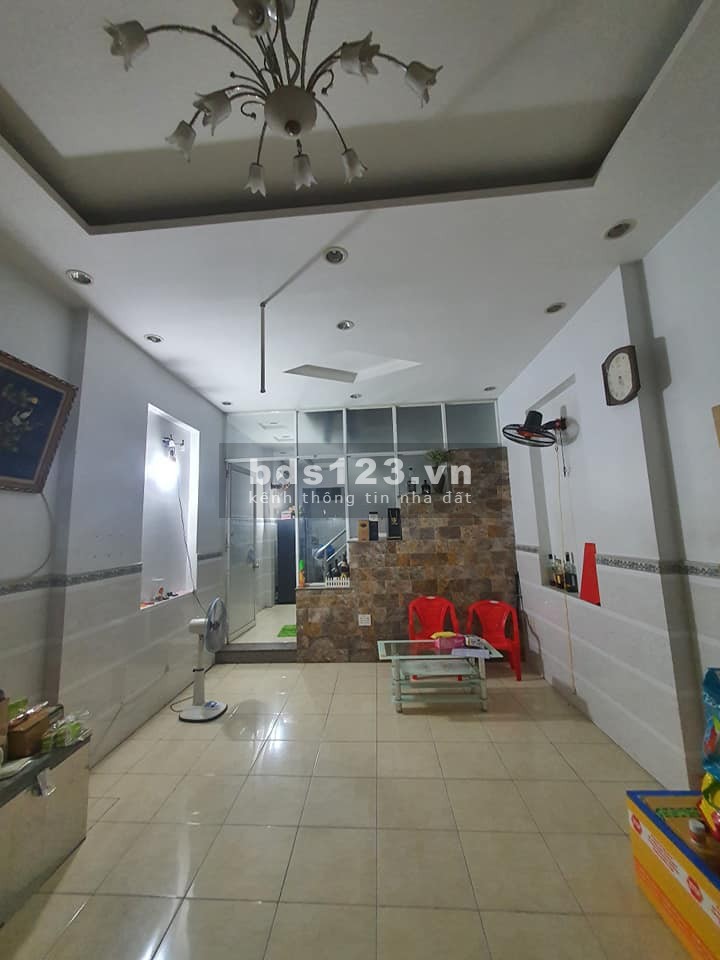 Bán gấp nhà chỉ 6tỷ HXH, 4x14m. Ngay Bến xe Tân Phú, đường Trường Chinh, Tây Thạnh.