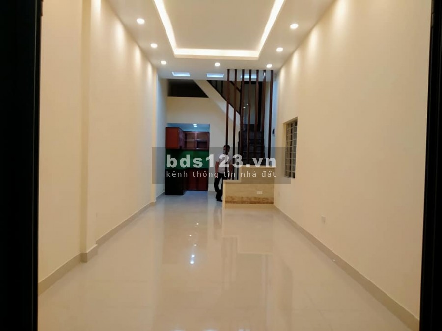 Bán nhà Lê Trọng Tấn 44m2, 3 tầng, lô góc 2 thoáng, giá chỉ 4.75 tỷ