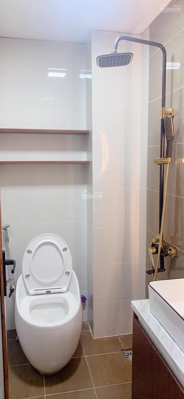 Do covid gia đình cần bán gấp nhà phố Đại La 30m2, MT 3.5m 4 Tầng.LH 0913458362