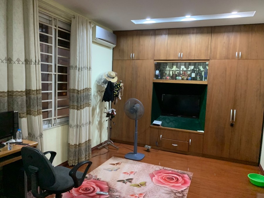 Bán nhà mặt phố Cự Lộc mặt tiền khủng 6,6m, kinh doanh đỉnh, ô tô tránh, giá 9,3 tỷ, dt 60m2*5 tầng, lô góc
