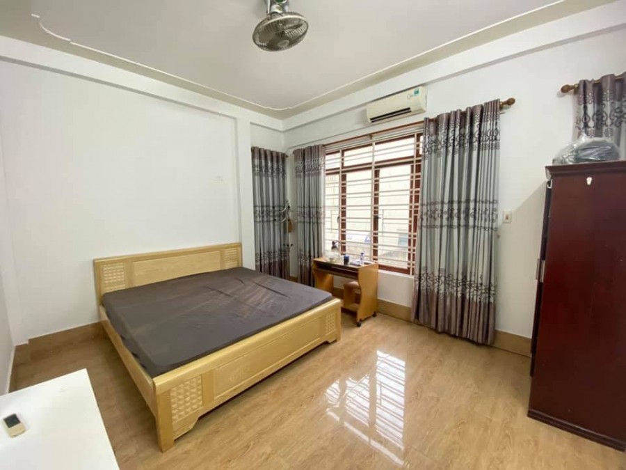 Bán Nhà Kim Giang 45m2x5T, Nhà Mới Đẹp, MT Rộng, Vài Bước Chân Ra Ô Tô Tránh 5.3 Tỷ
