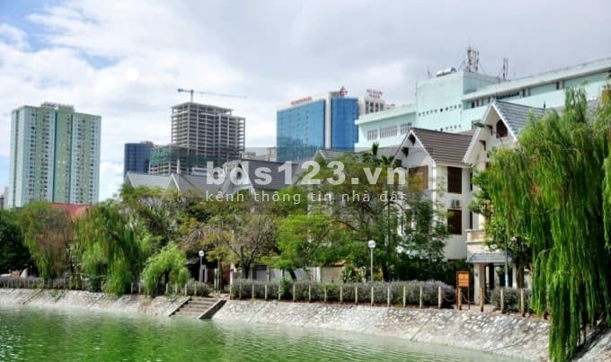 Biệt thự kđt Văn Quán, gần đường Nguyễn Khuyến, nhà xây tho, dt 220m2, 4 tầng, giá 90 triệu/m2