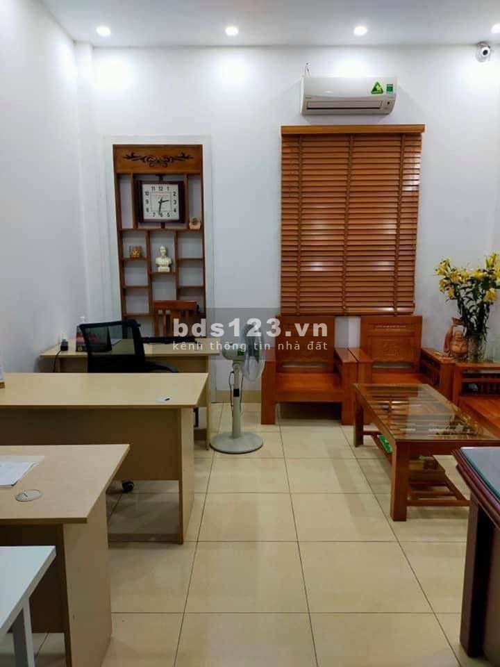 Bán nhà 5 tầng ngõ 40 Trần Vỹ, đường ô tô tránh . DT 42m2, mt 4m, giá 6.8 tỷ