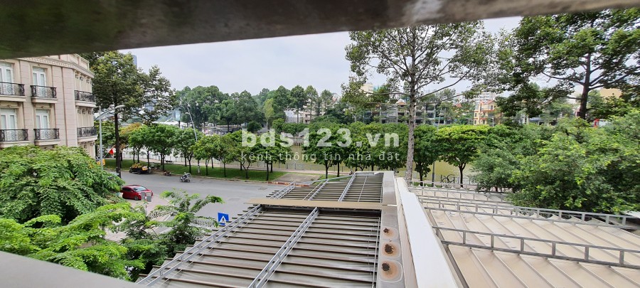 Chung cư B1 Trường Sa Bình Thạnh, chính chủ bàn giao vào ở ngay