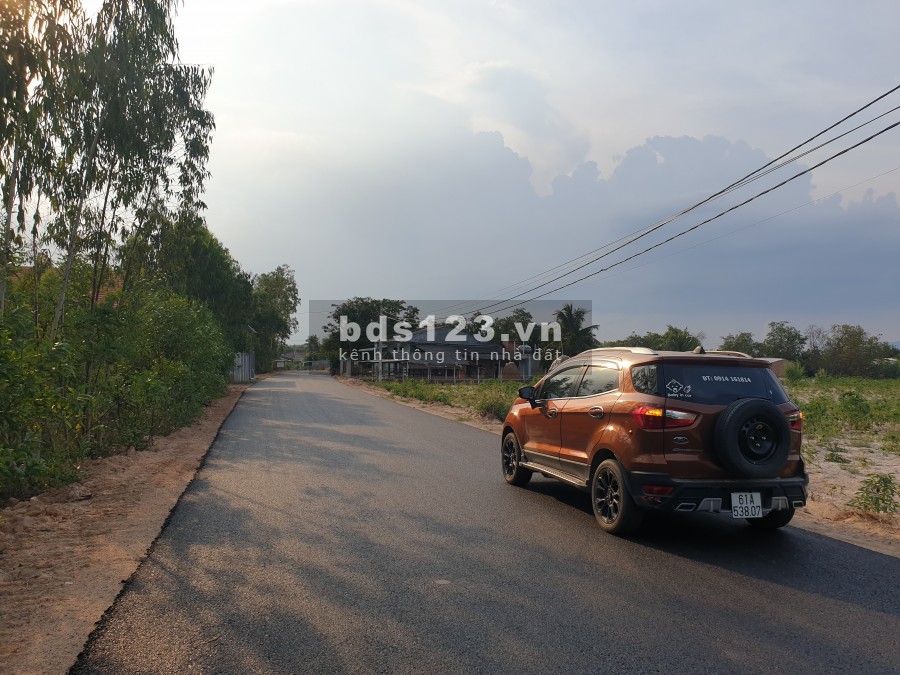 Bán đất làm kho xưởng mặt tiền đường Trần Hưng Đạo nối dài, Cát Hiệp, Phù Cát, Bình Định.