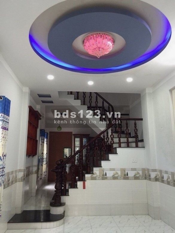 Nhà 2 mặt tiền hẻm hẻm xe hơi nhà chưa qua sừ dụng 1T1L DT 4x12m Quận 12